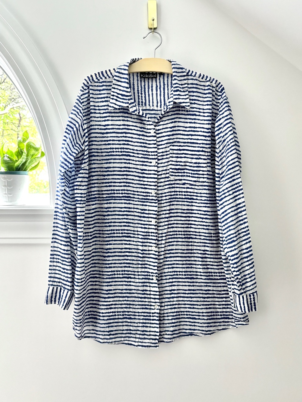 KikiSol Striped Boyfriend Shirt Medium Blue White Textured Cotton Button Up Top